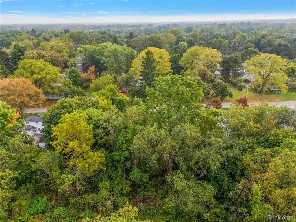 000 Waterloo Street Waterford Charter Township MI 48329