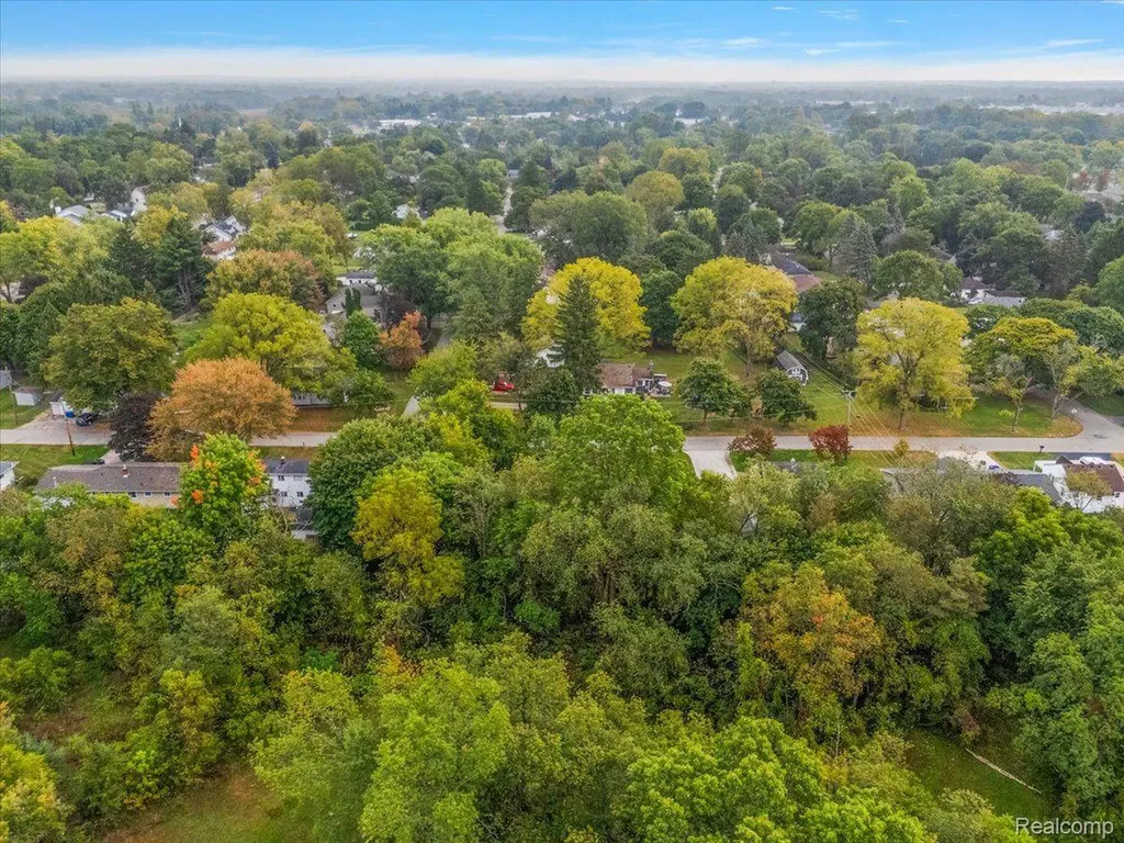 000 Waterloo Street Waterford Charter Township MI 48329