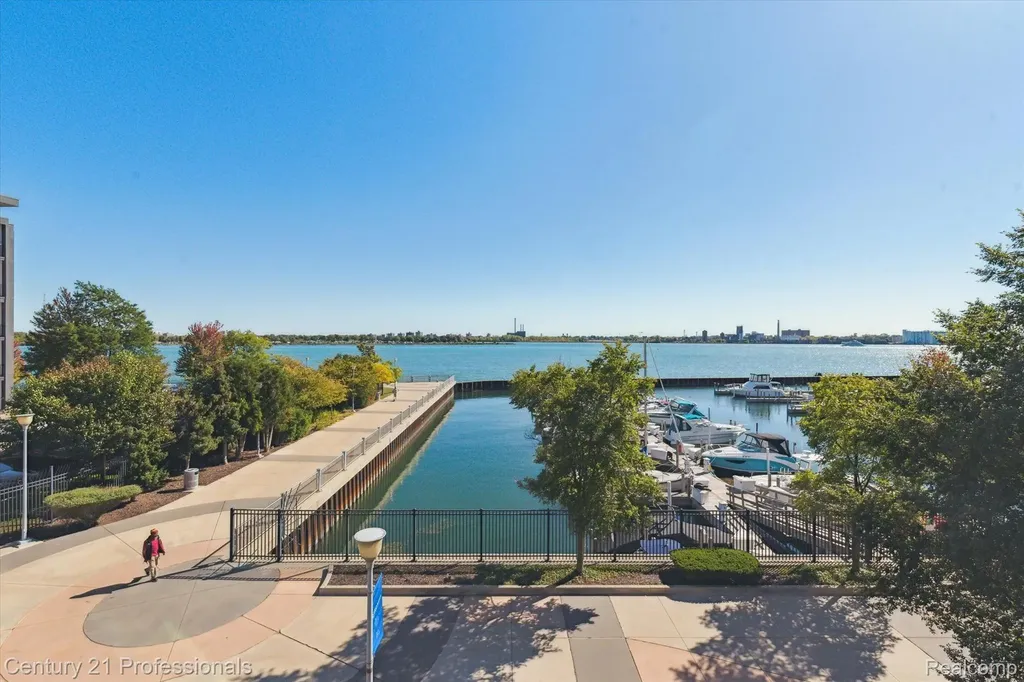 3320 Spinnaker Lane Detroit City MI 48207