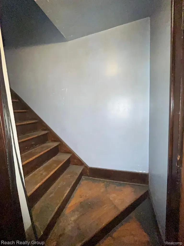 15782 Ohio Street Detroit City MI 48238