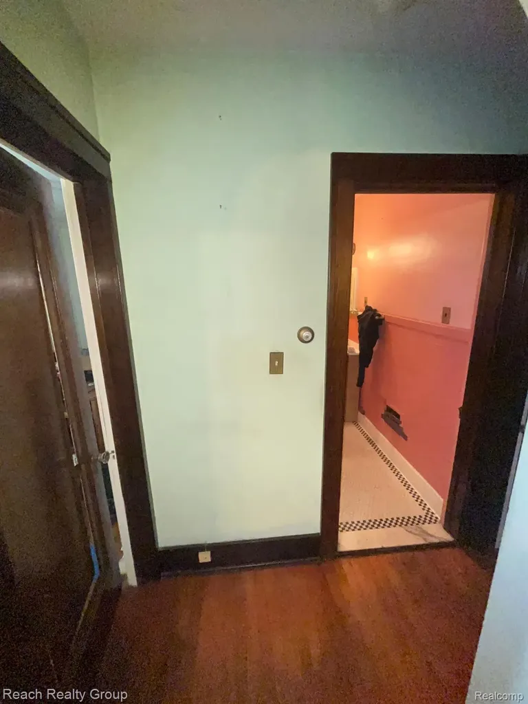15782 Ohio Street Detroit City MI 48238