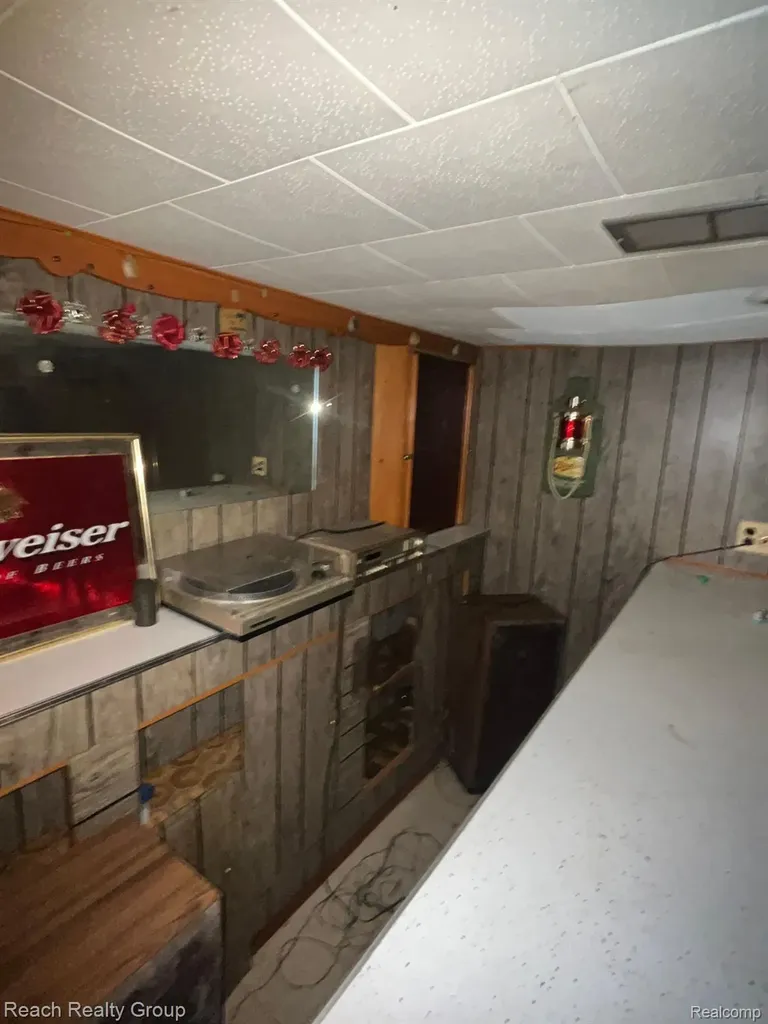 15782 Ohio Street Detroit City MI 48238