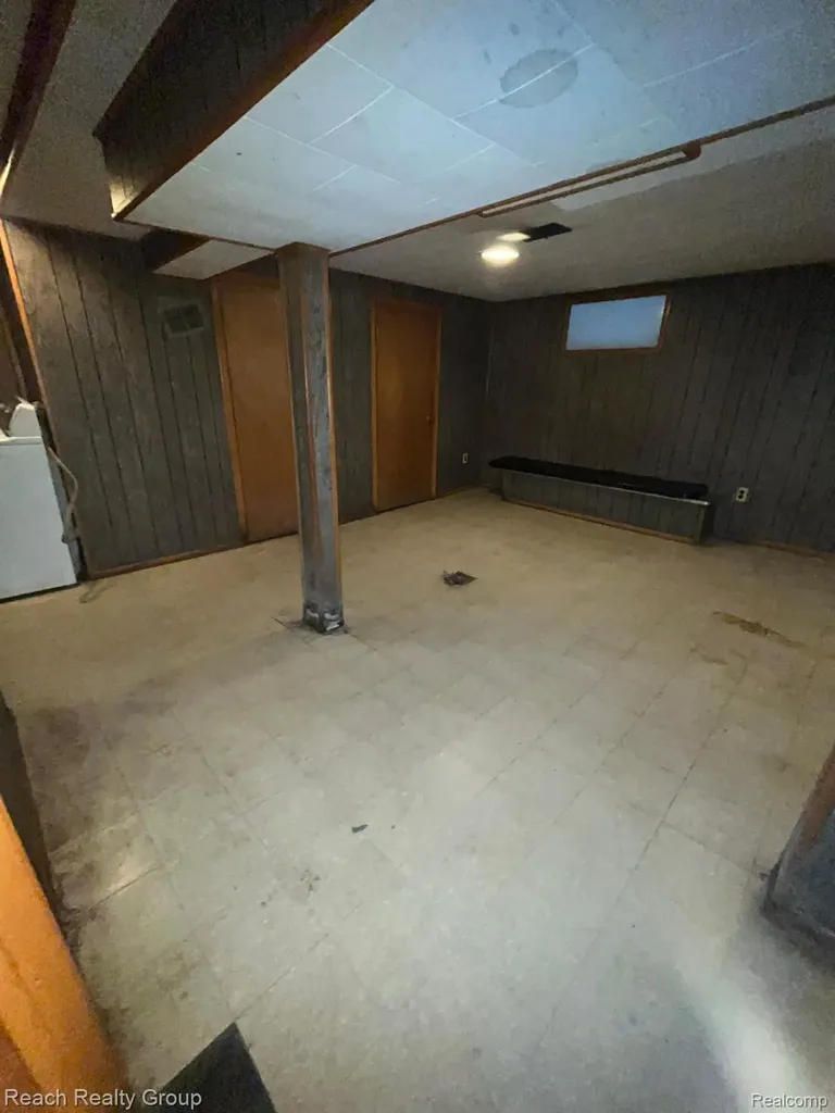 15782 Ohio Street Detroit City MI 48238