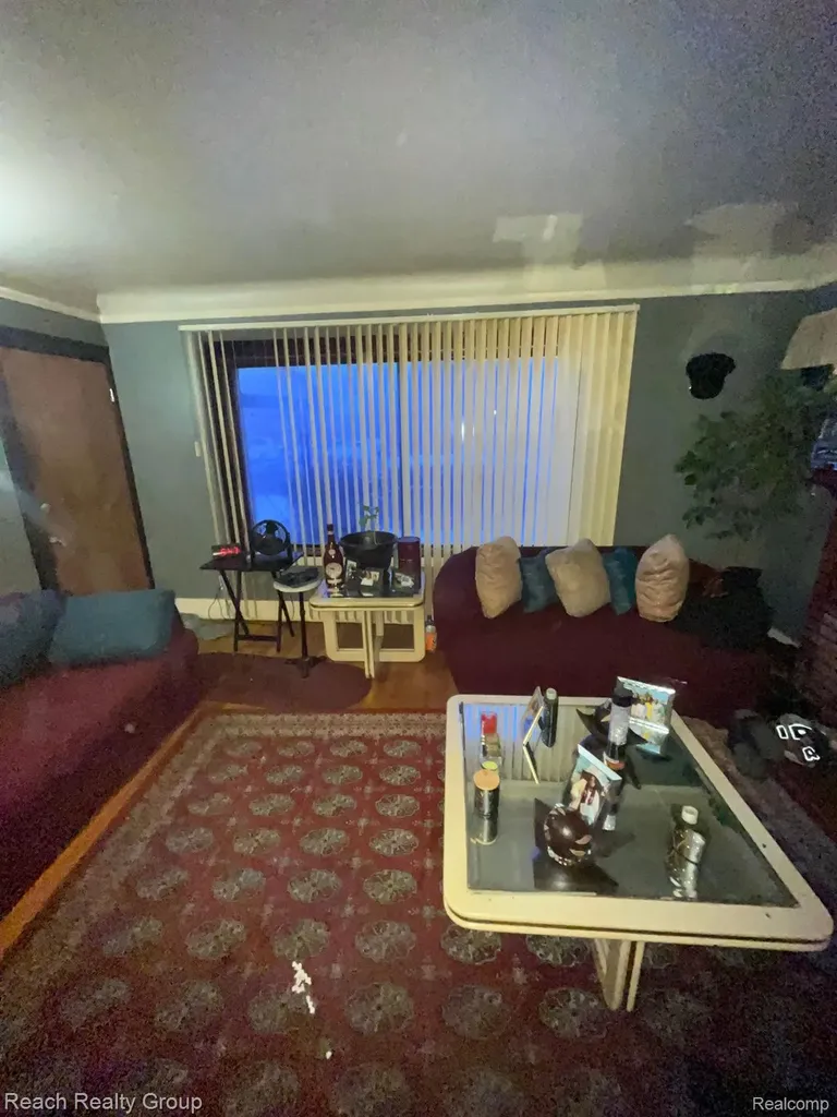 15782 Ohio Street Detroit City MI 48238