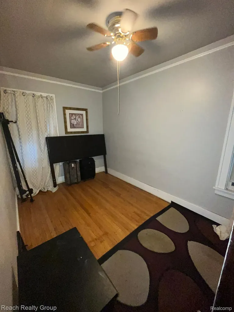 15782 Ohio Street Detroit City MI 48238