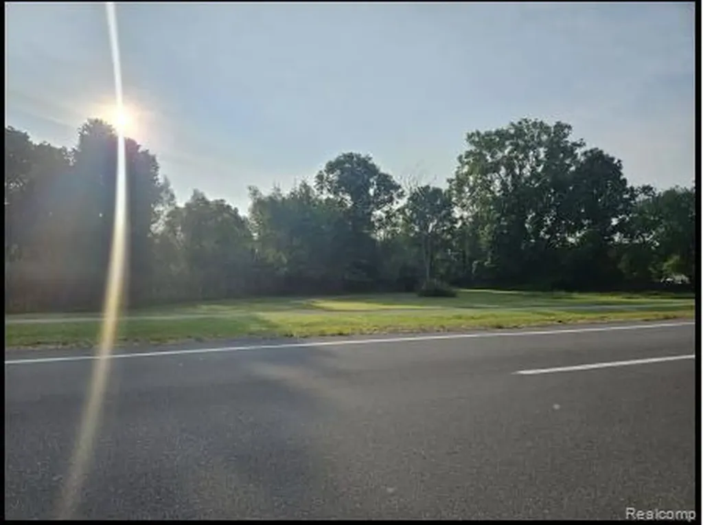 6601 Rochester Road Drive Rochester Hills City MI 48306