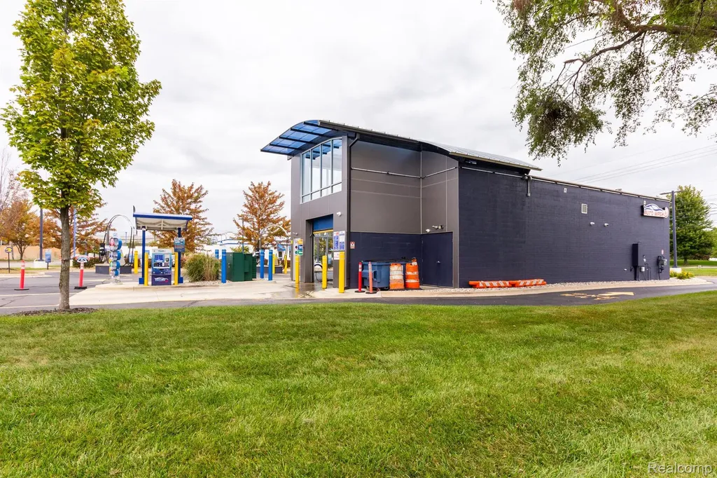 31785 Van Dyke Avenue Warren City MI 48093