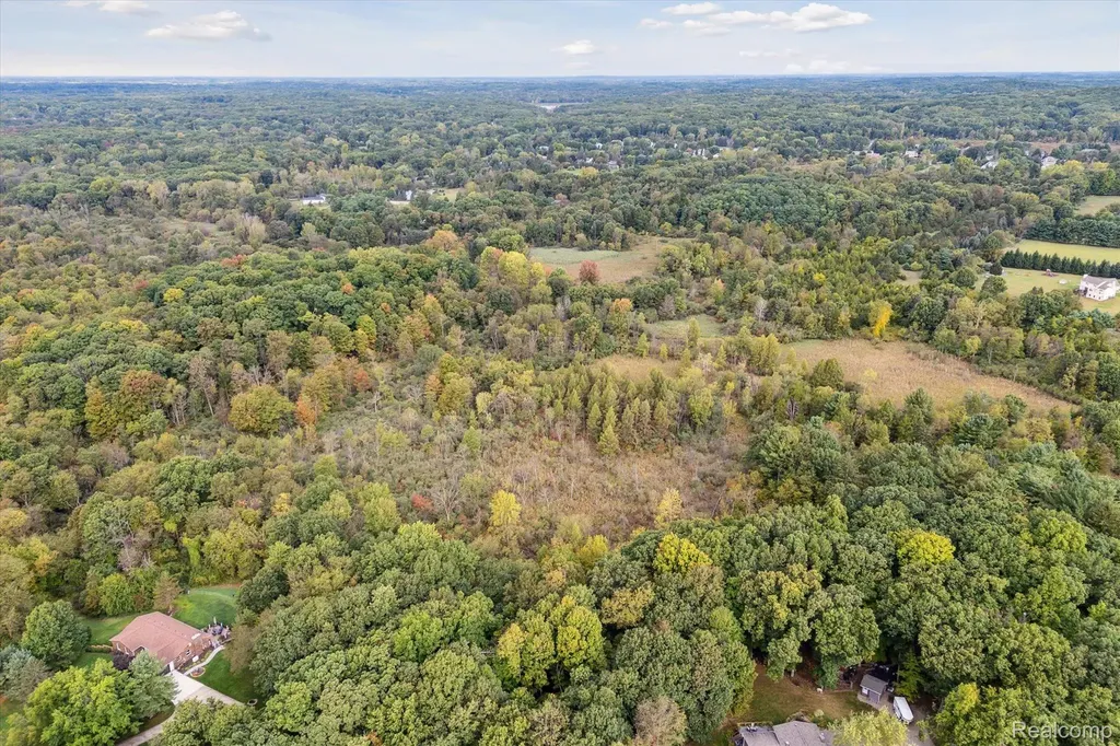 000 Swarthout Road Hamburg Township MI 48169