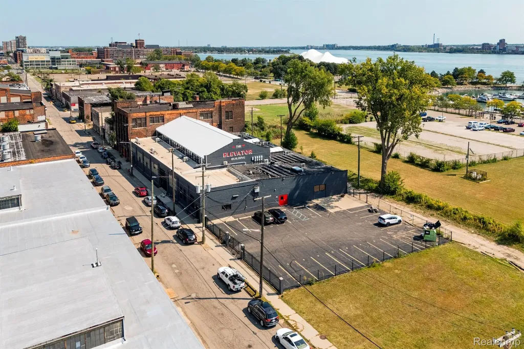 1938 Franklin Street Detroit City MI 48207