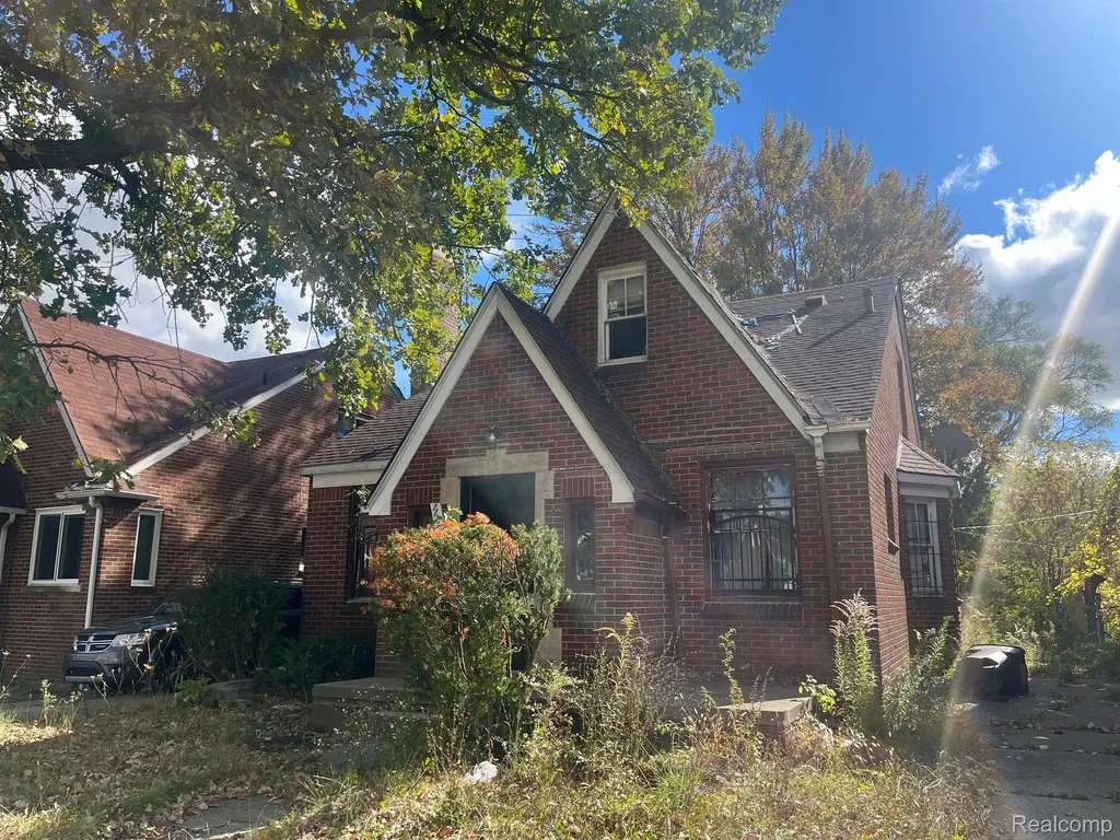 11774 College Street Detroit City MI 48205