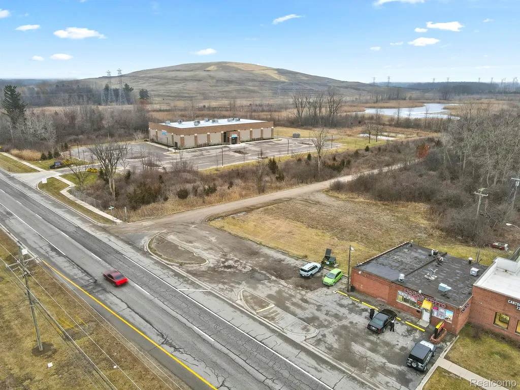 43415 Michigan Avenue Canton Charter Township MI 48188
