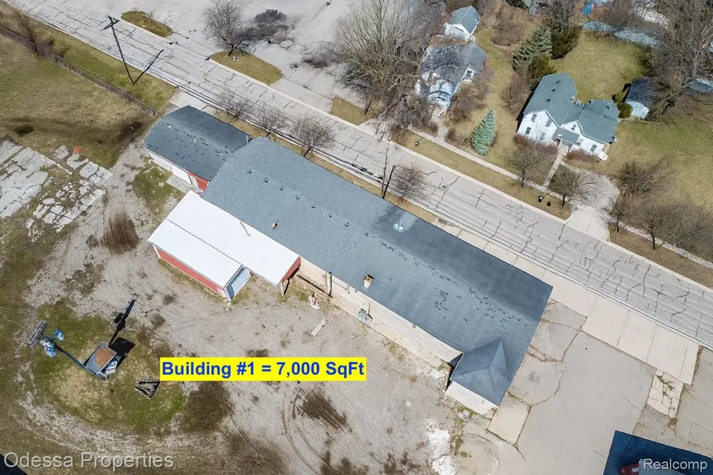 265 Howard Street Lapeer City MI 48446