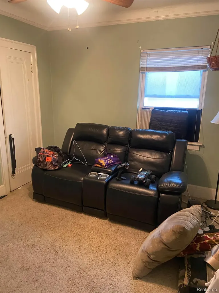 18961 Santa Barbara Drive Detroit City MI 48221