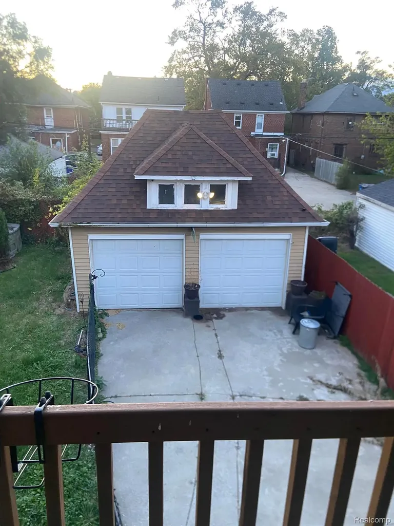 18961 Santa Barbara Drive Detroit City MI 48221