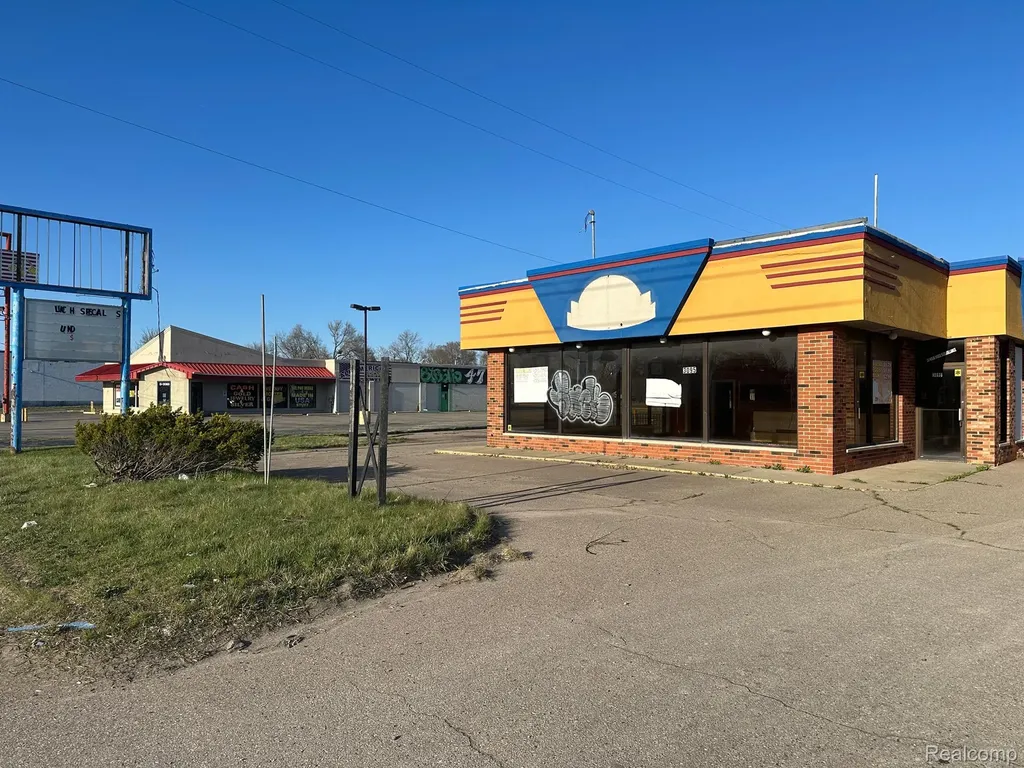3095 S Dort Highway Burton City MI 48529