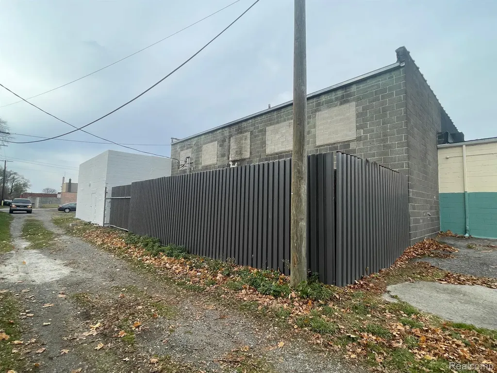 14131 Fenkell Street Detroit City MI 48227