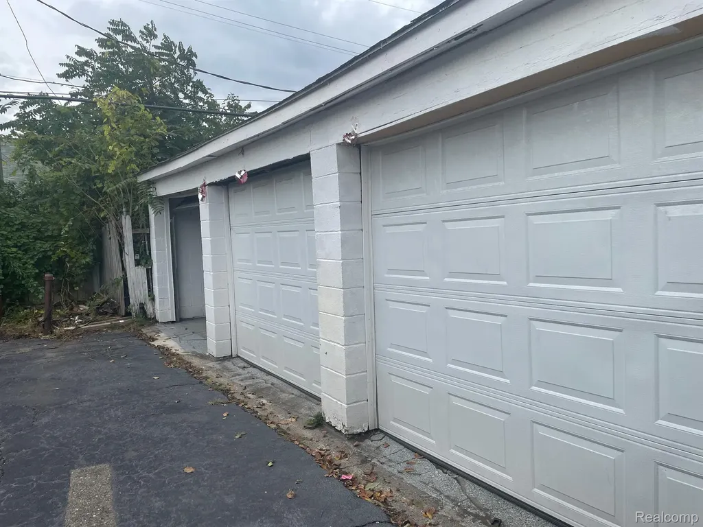 13837 Conant Street Detroit City MI 48212