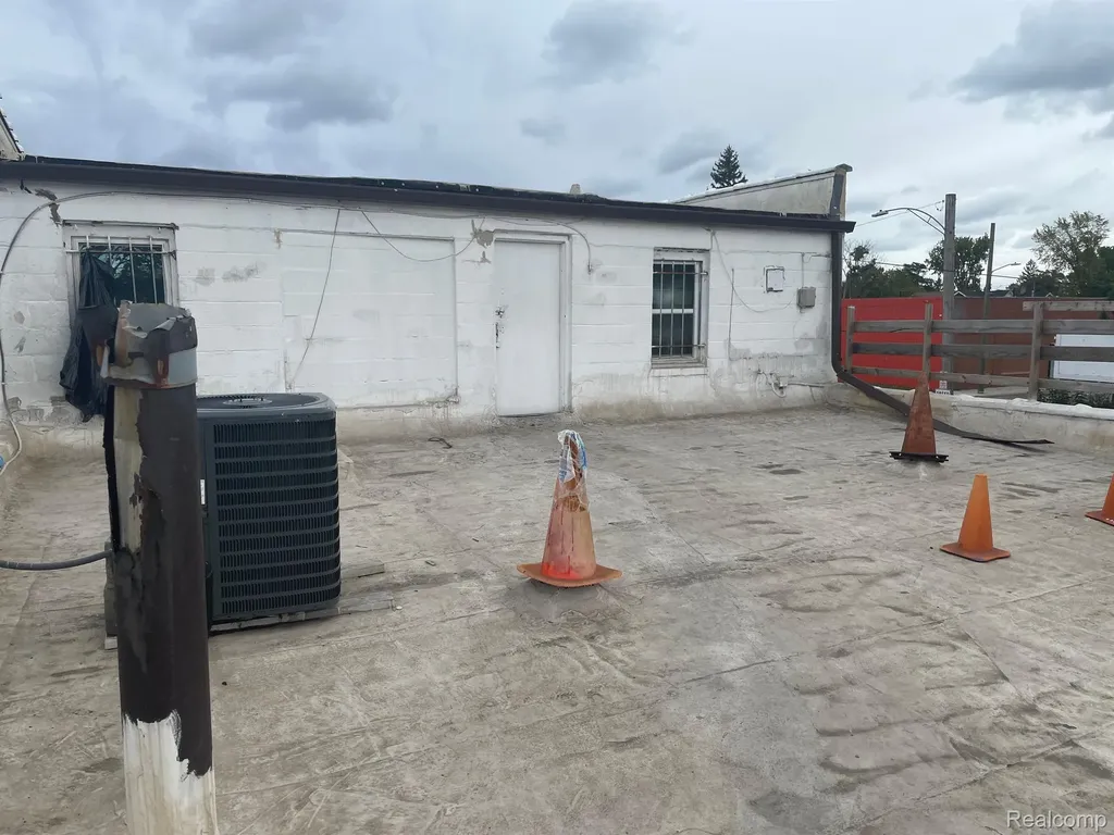 13837 Conant Street Detroit City MI 48212