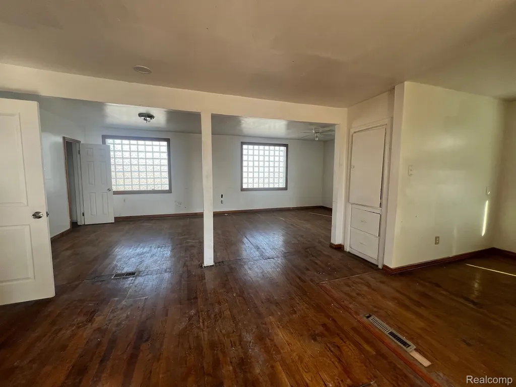 13837 Conant Street Detroit City MI 48212