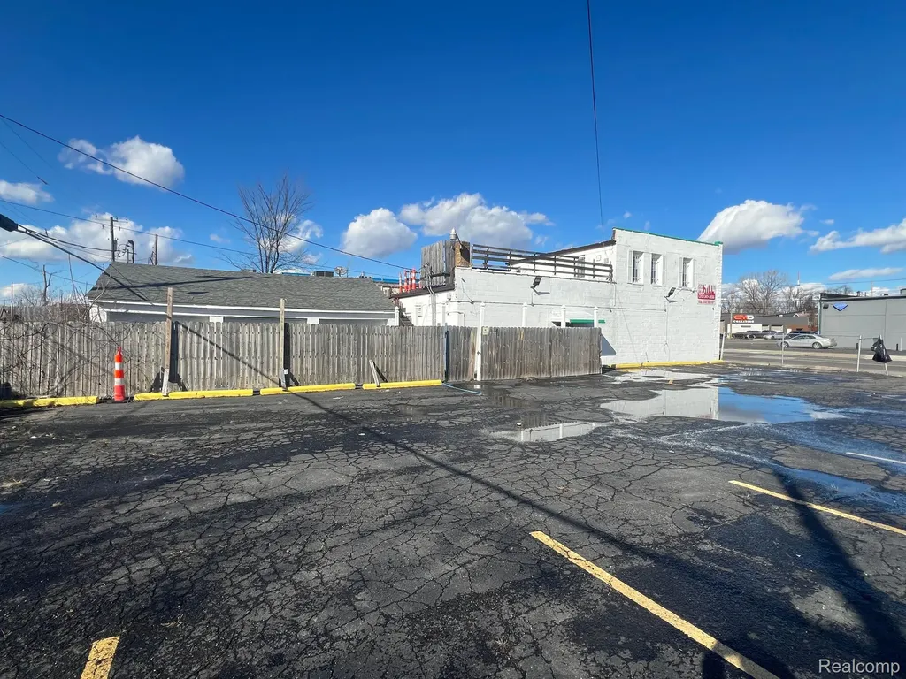 13837 Conant Street Detroit City MI 48212