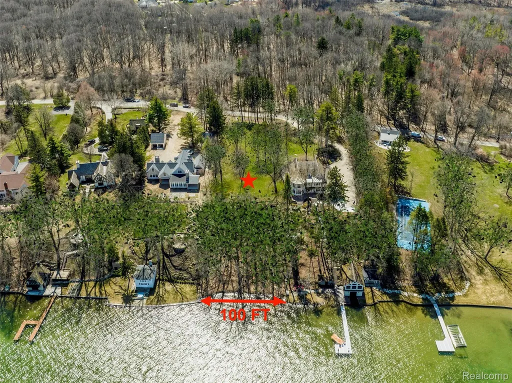 940 Lake Angelus Shores Lake Angelus City MI 48326