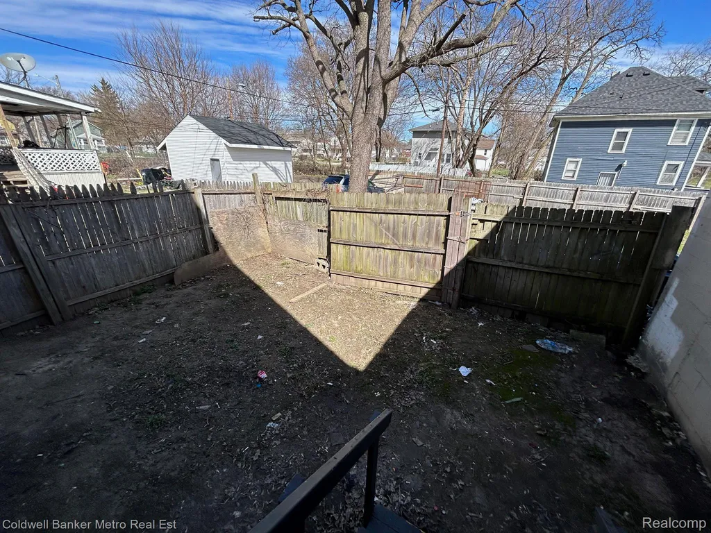 130 Baldwin Avenue Pontiac City MI 48342