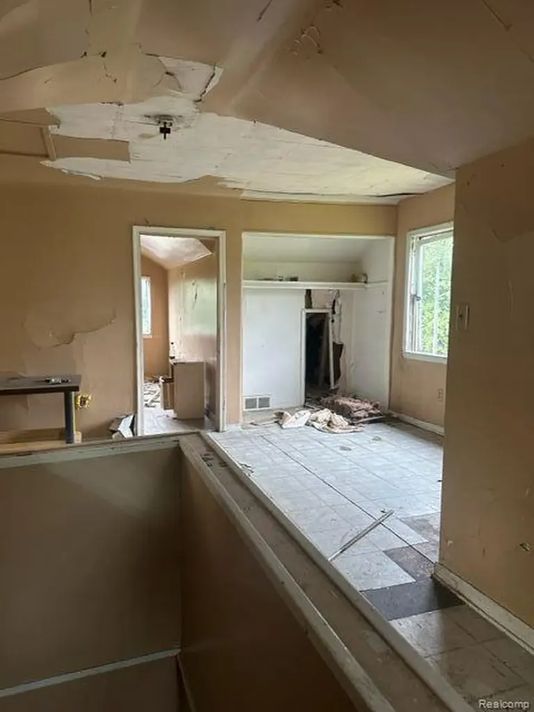 15480 Woodingham Drive Detroit City MI 48238