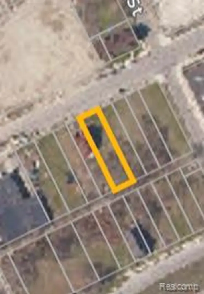 571 E Edsel Ford Freeway Detroit City MI 48202