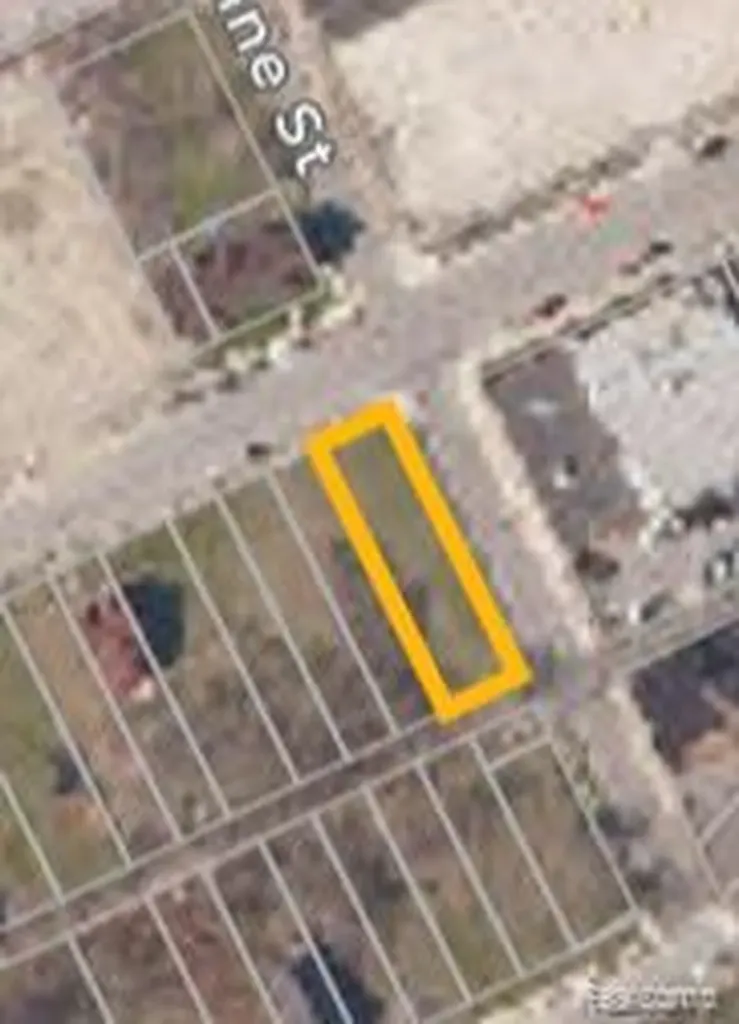 571 E Edsel Ford Freeway Detroit City MI 48202