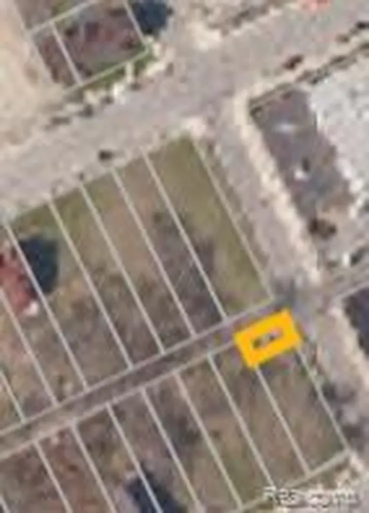 571 E Edsel Ford Freeway Detroit City MI 48202