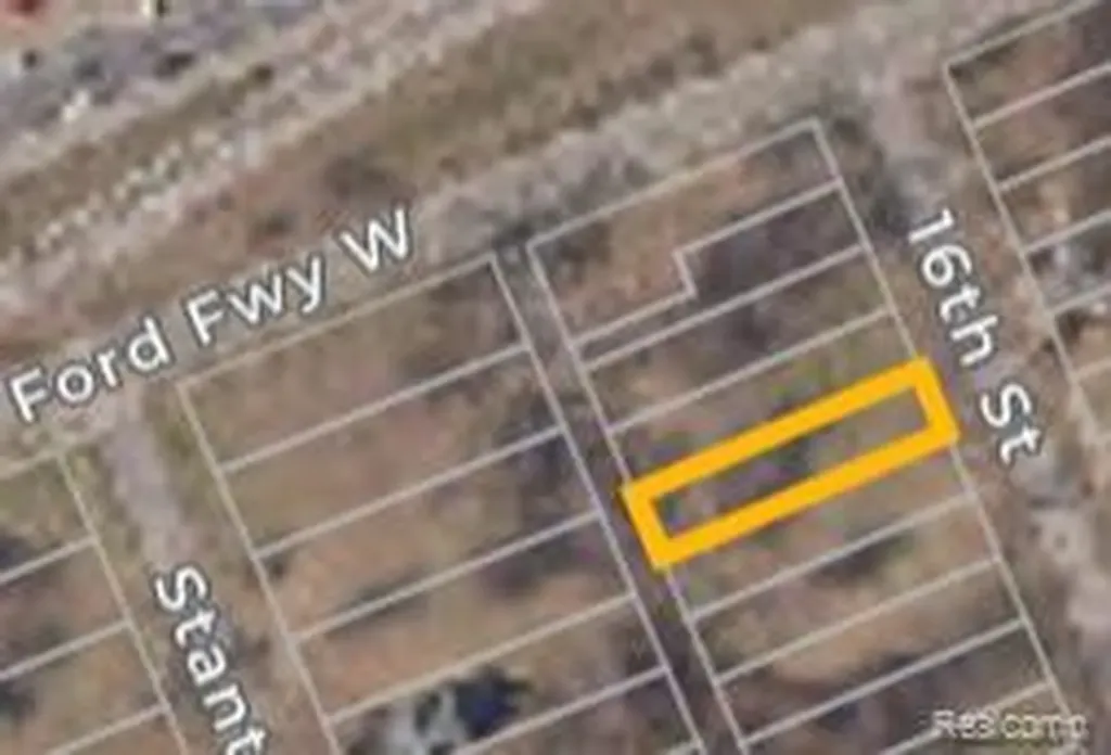 2417 W Edsel Ford Freeway Detroit City MI 48208