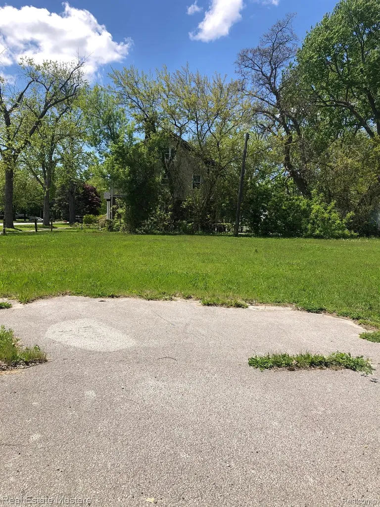 1100 10th Street Port Huron City MI 48060