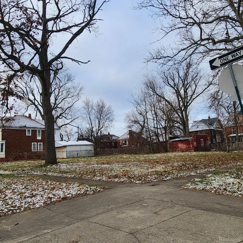 3065 Sheridan Street Detroit City MI 48214