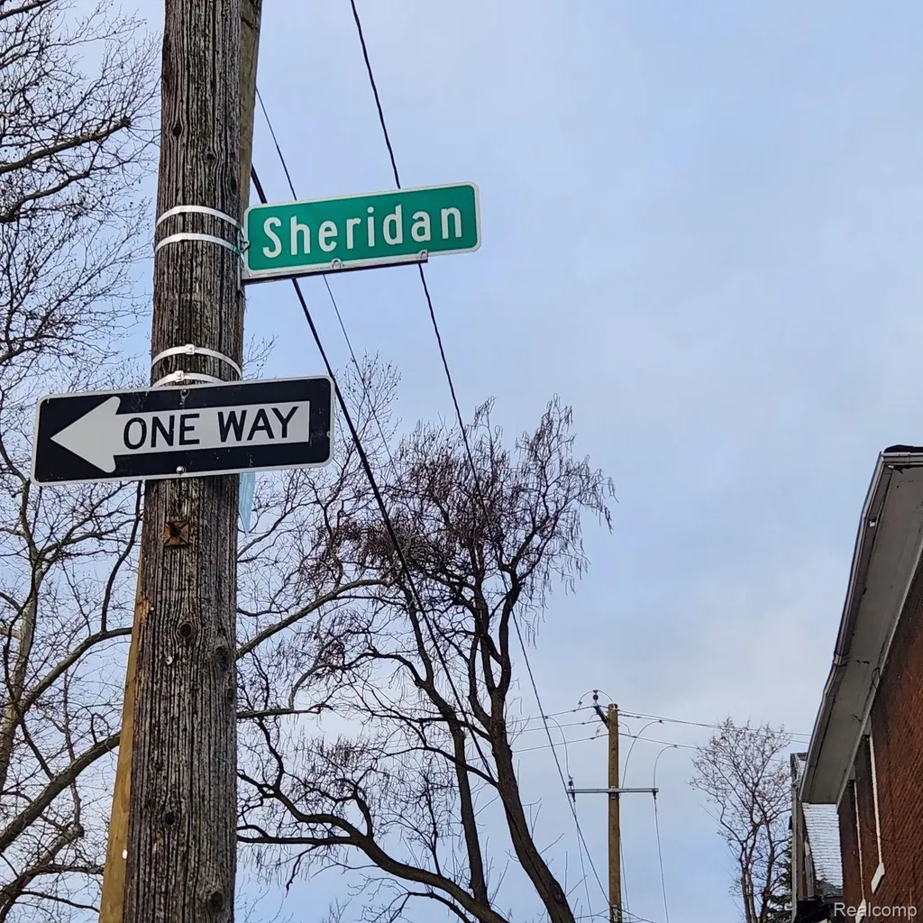 3065 Sheridan Street Detroit City MI 48214