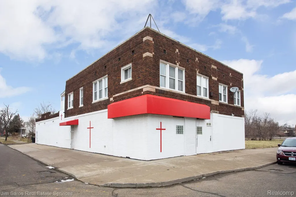 14105 Kercheval Street Detroit City MI 48215