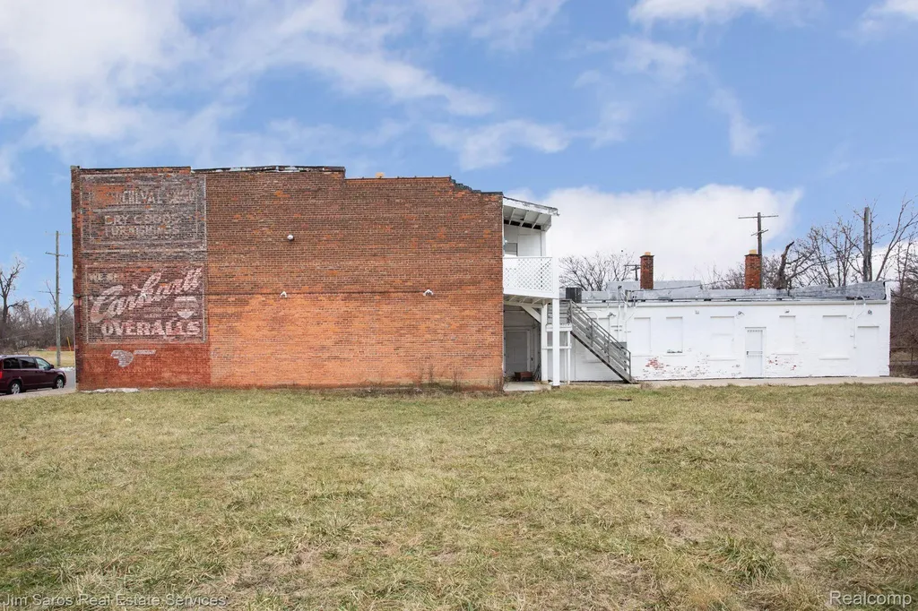 14105 Kercheval Street Detroit City MI 48215