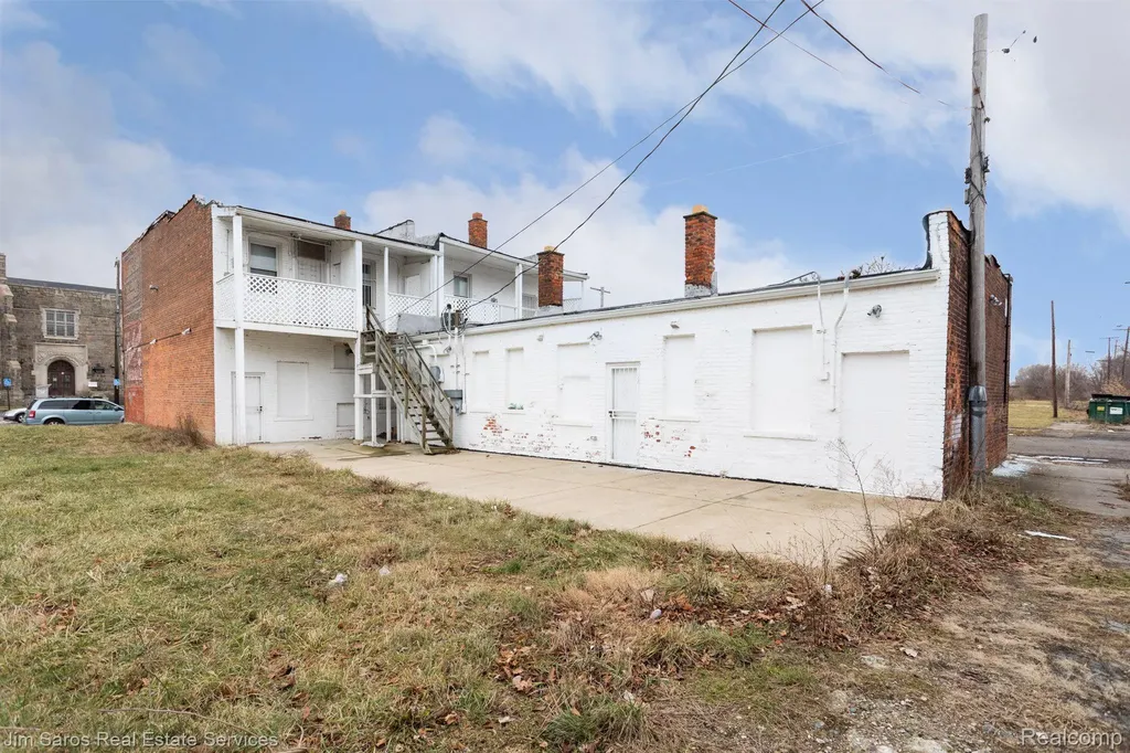 14105 Kercheval Street Detroit City MI 48215