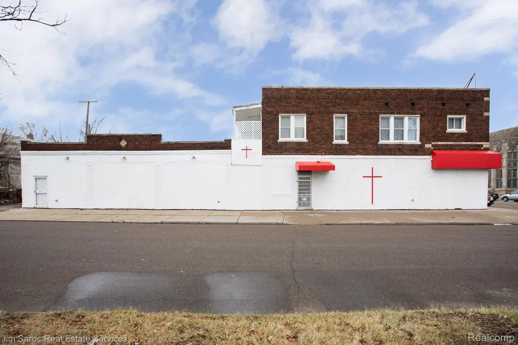 14105 Kercheval Street Detroit City MI 48215