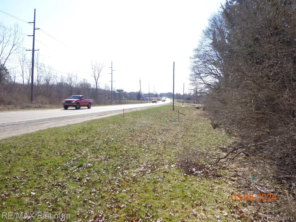 1285 N Old Us 23 Hartland Township MI 48843