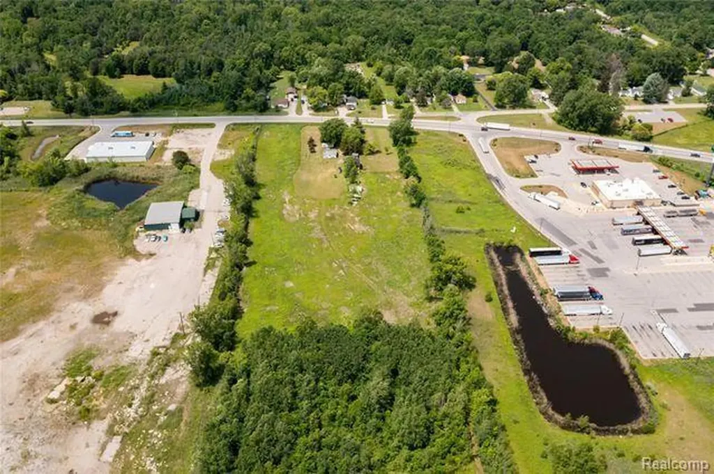 2396 Wadhams Road Kimball Township MI 48074