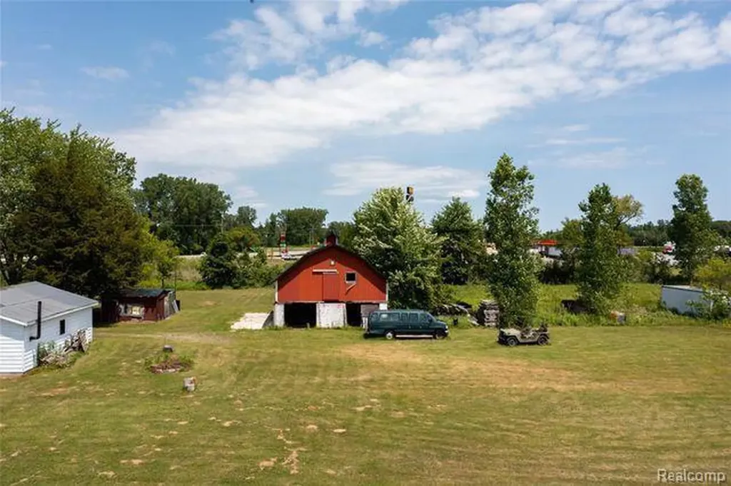 2396 Wadhams Road Kimball Township MI 48074