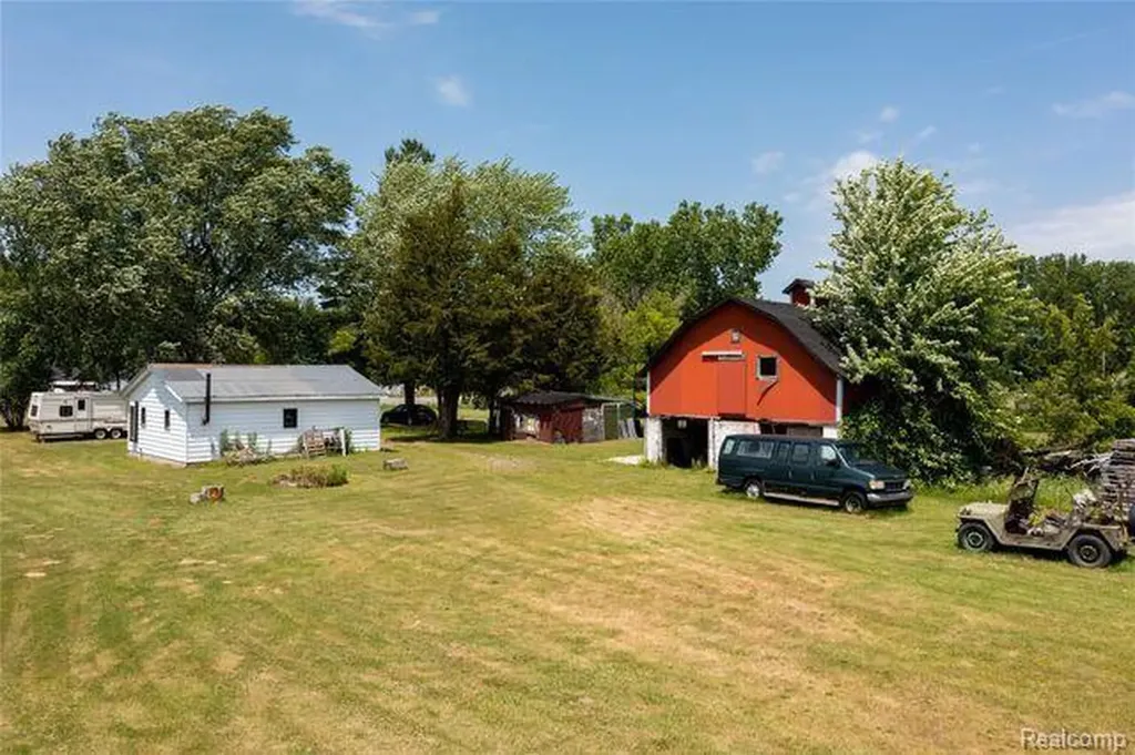 2396 Wadhams Road Kimball Township MI 48074