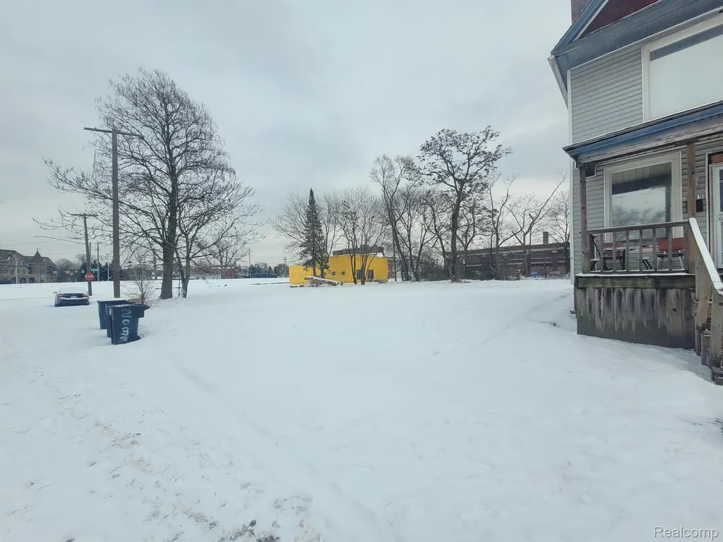 2005 Poplar Street Detroit City MI 48208