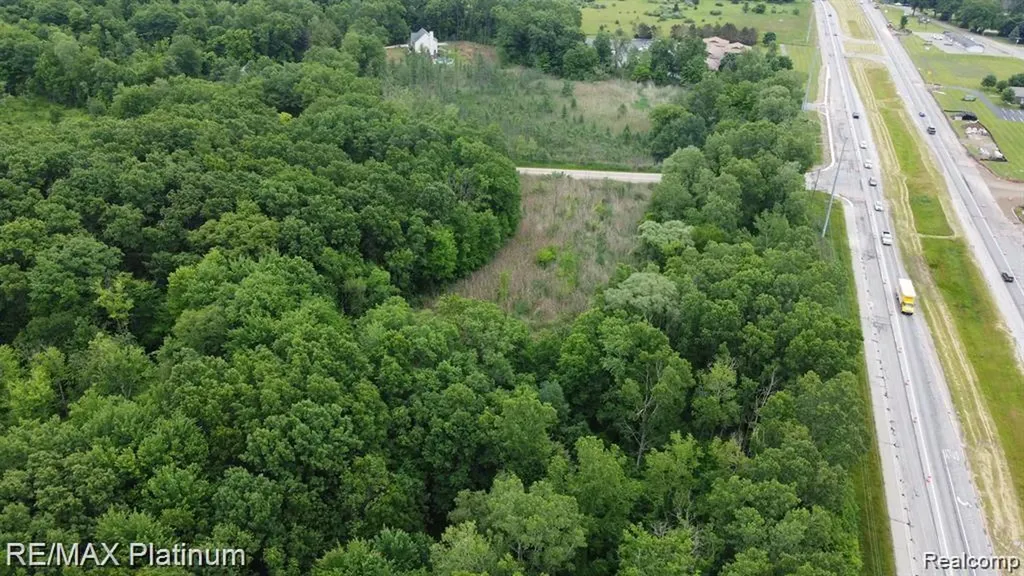 12071 Highland Road Hartland Township MI 48353