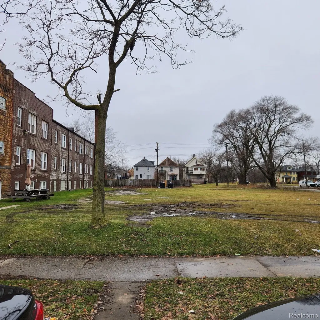 1809 W Grand Boulevard Detroit City MI 48208