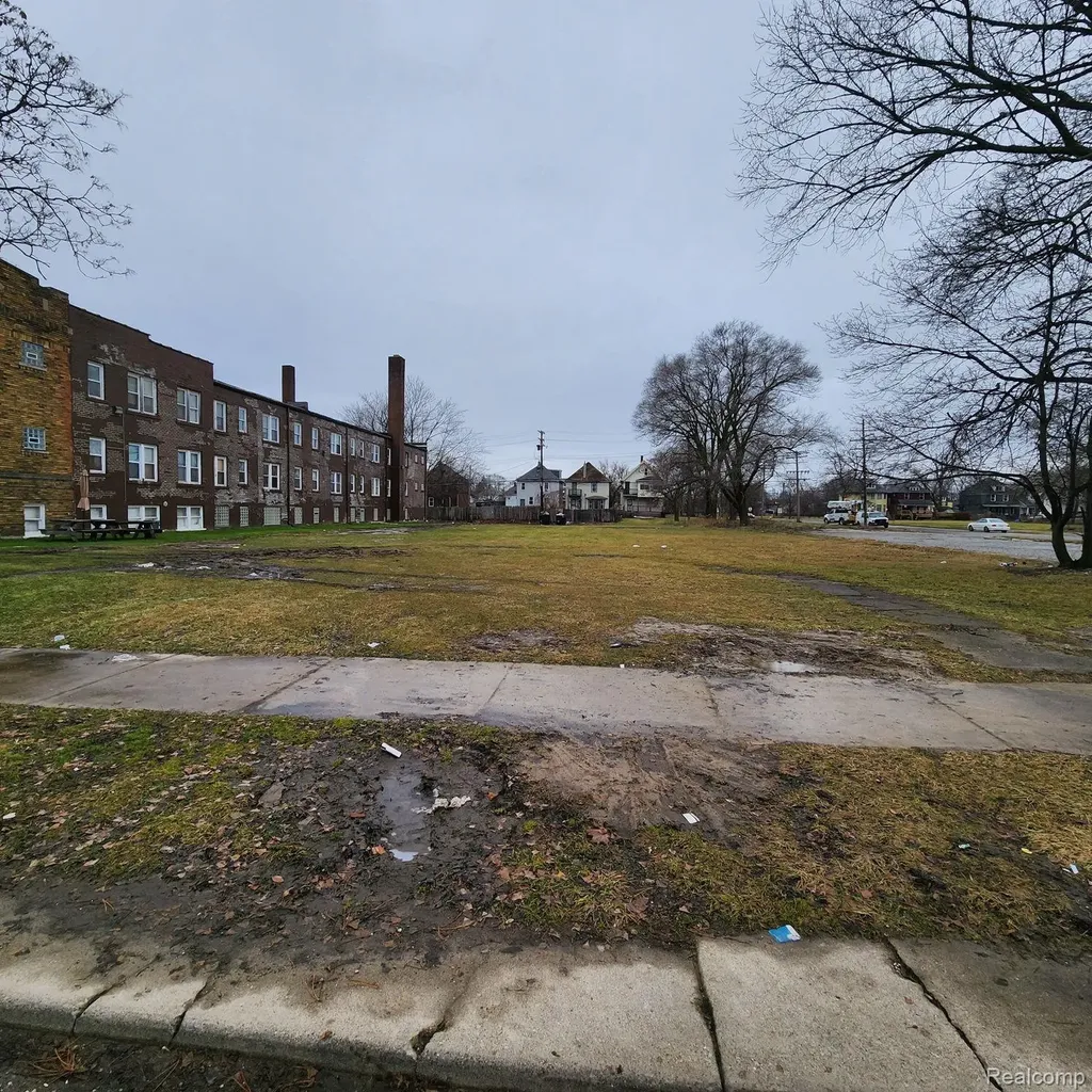 1809 W Grand Boulevard Detroit City MI 48208