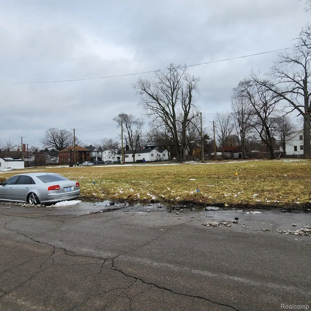 16814 Log Cabin Street Highland Park City MI 48203