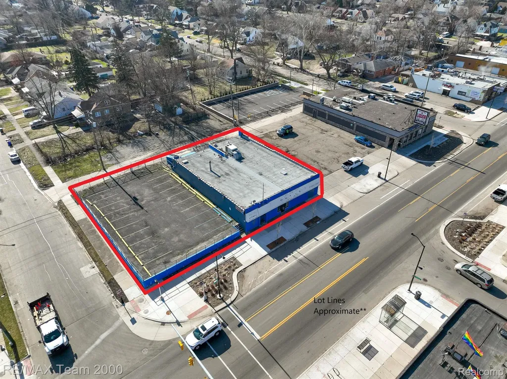 16921 W Warren Avenue Detroit City MI 48228