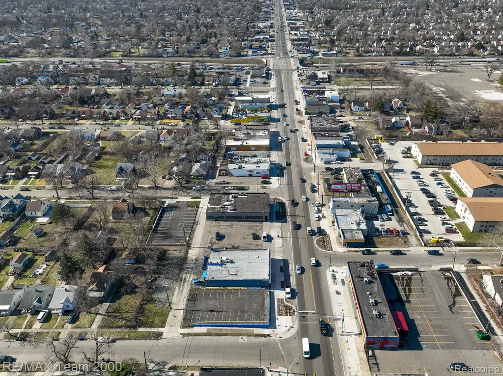 16921 W Warren Avenue Detroit City MI 48228