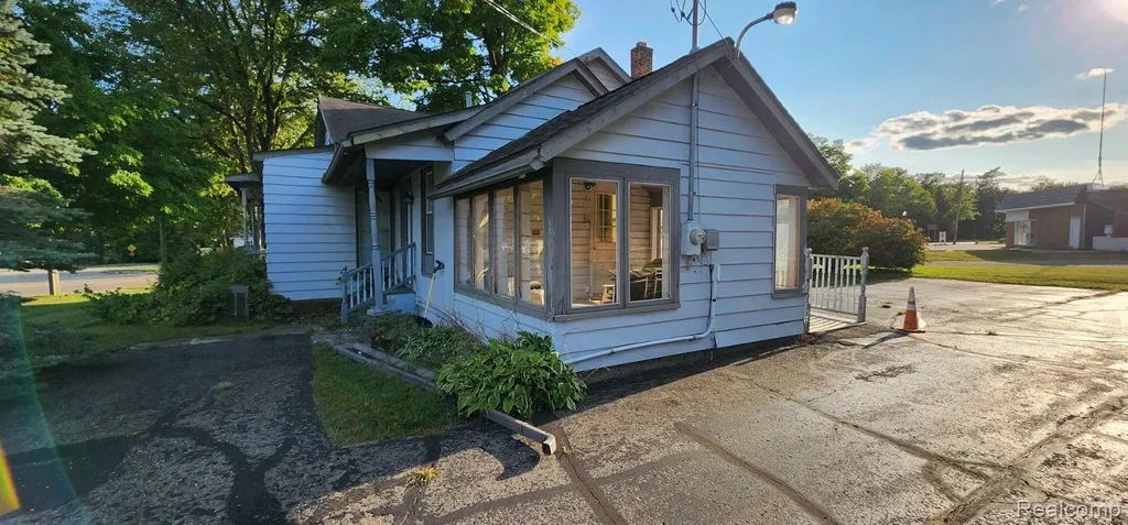 545 E Main Street Pinckney Village MI 48169